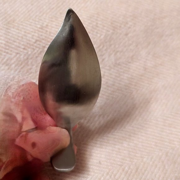 Stainless Steel Engraved Leaf Tea Bag Holder Caddy - Picture 6 of 8